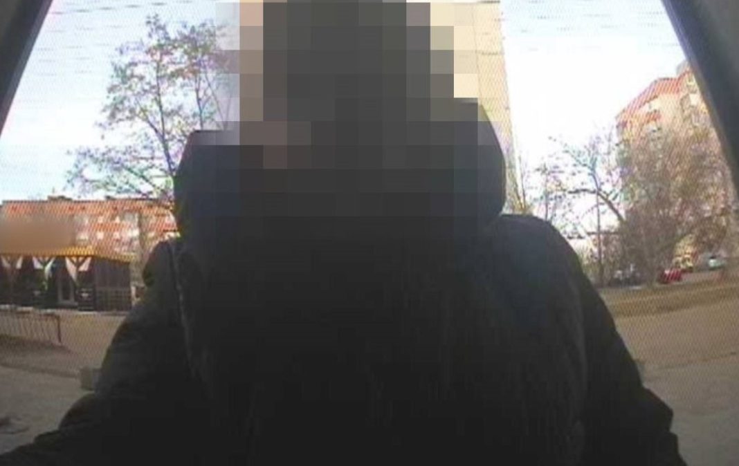 Підозрювана у крадіжці. Фото: Київська обласна прокуратура