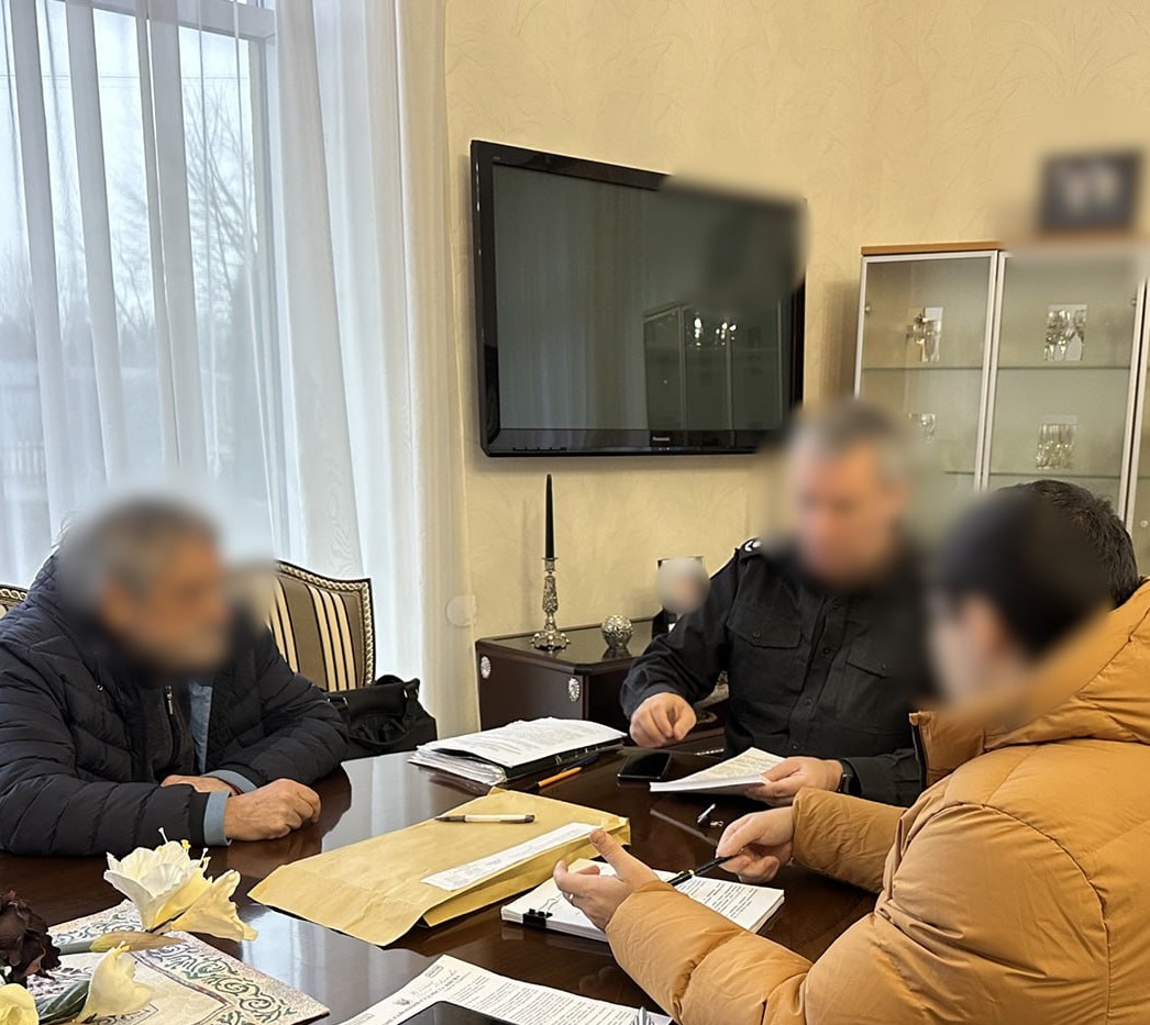 Робота слідчих з підозрюваними. Фото: Нацполіція