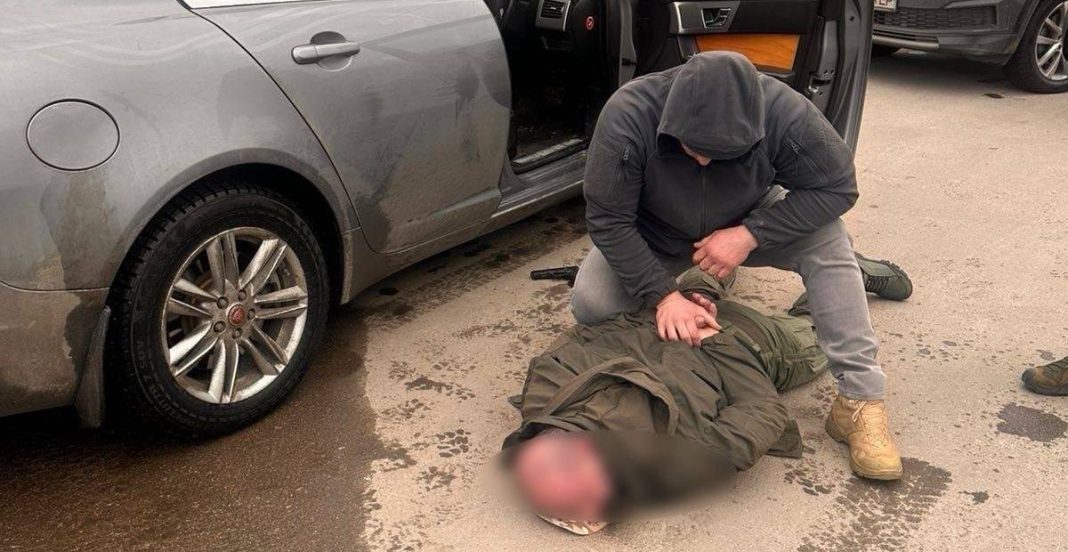 Затримання поляка, який продавав БпЛА, призначені для ЗСУ. Фото: Сергій Болвінов